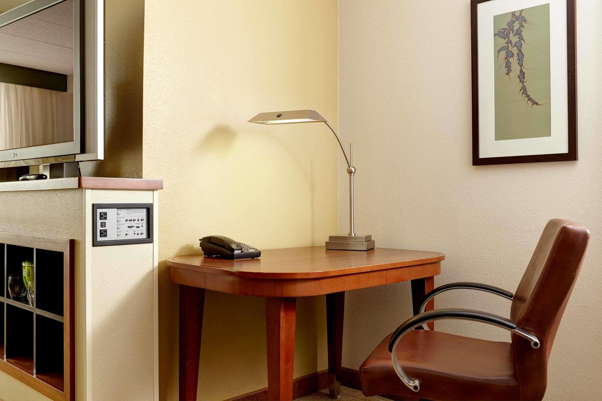 Hilton Garden Airport Hotel